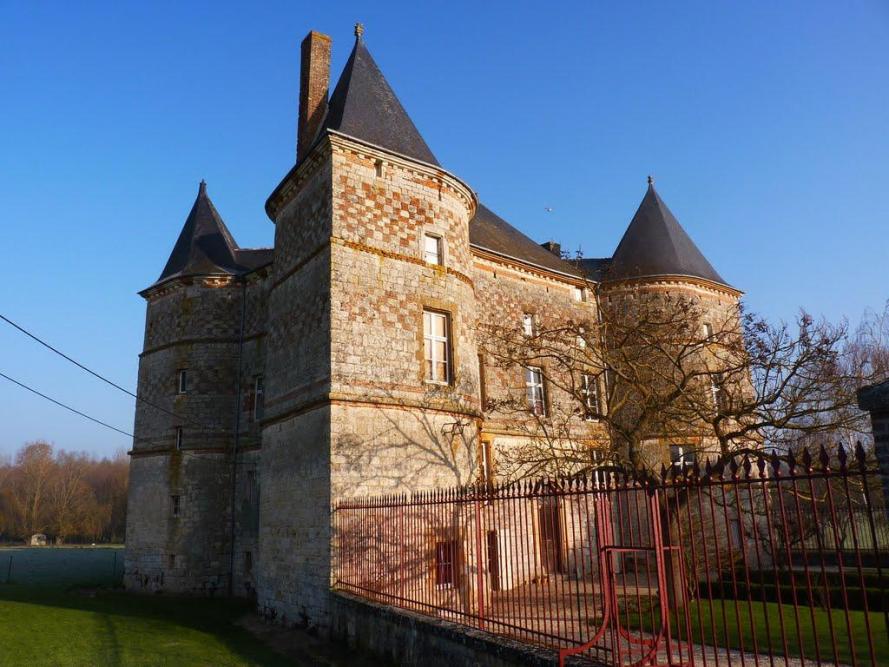 Chateau de doumely